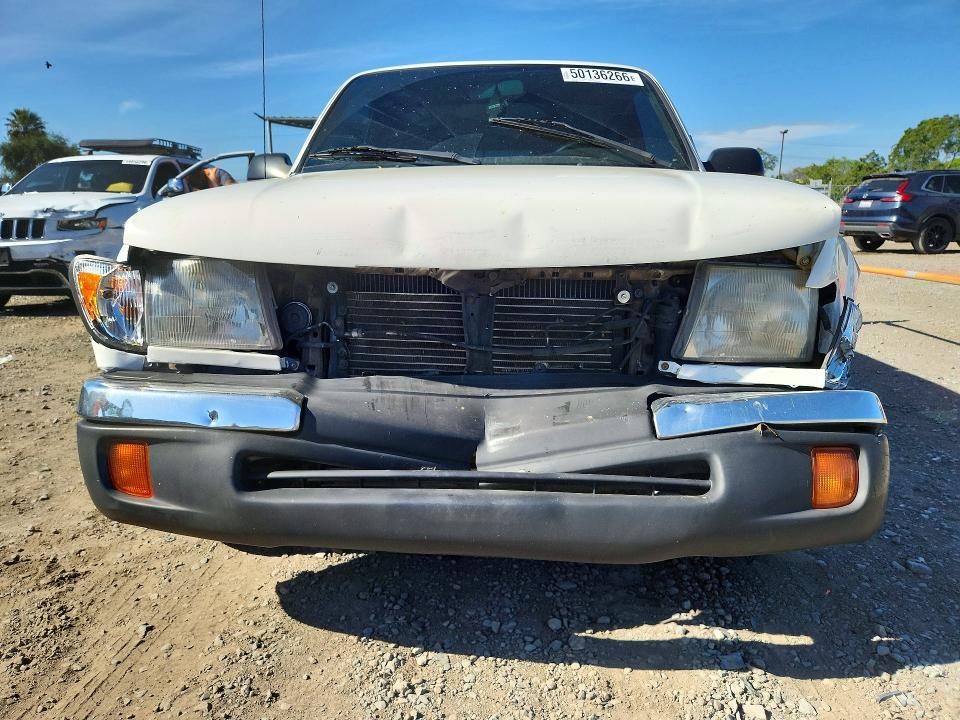 2000 Toyota Tacoma Base