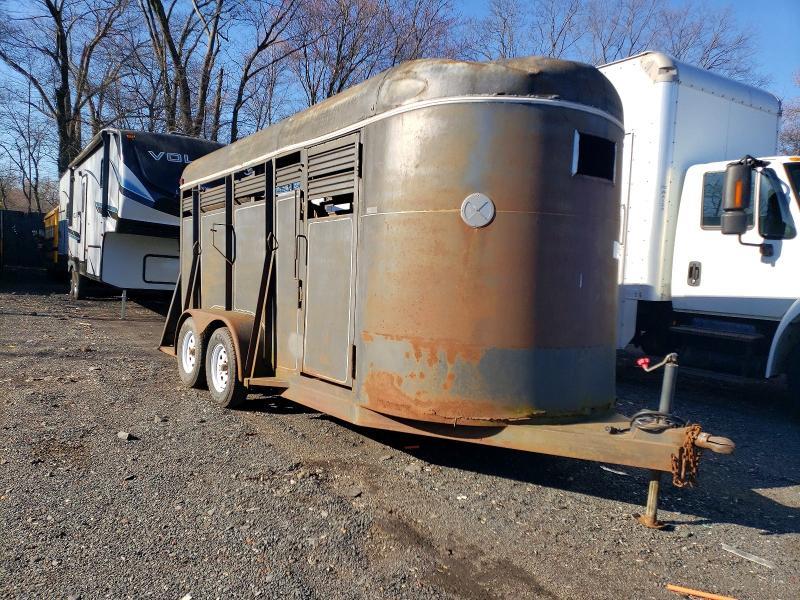 2003 Moha Livestock Trailer