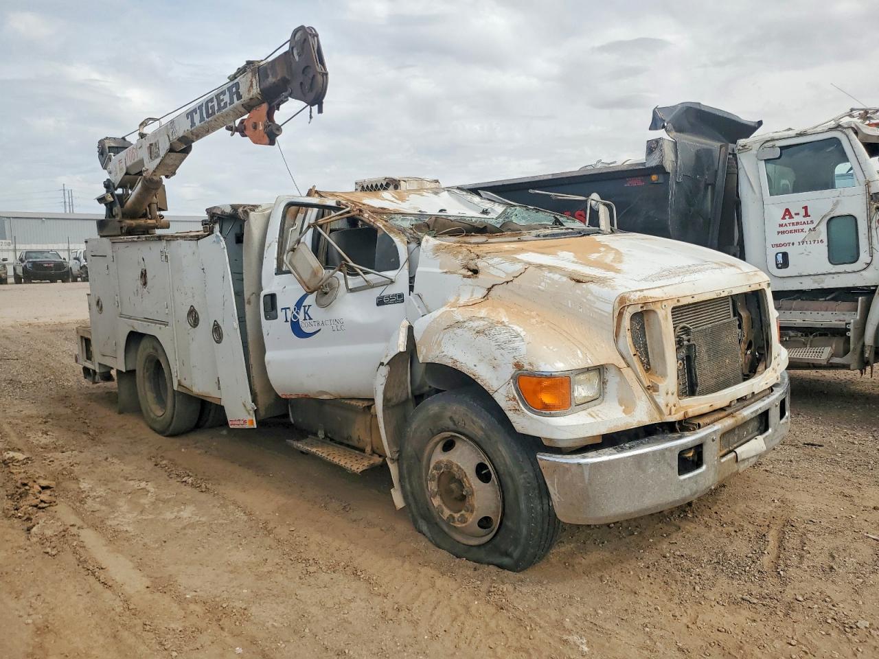 2006 Ford F650 Super Duty Crane Truck