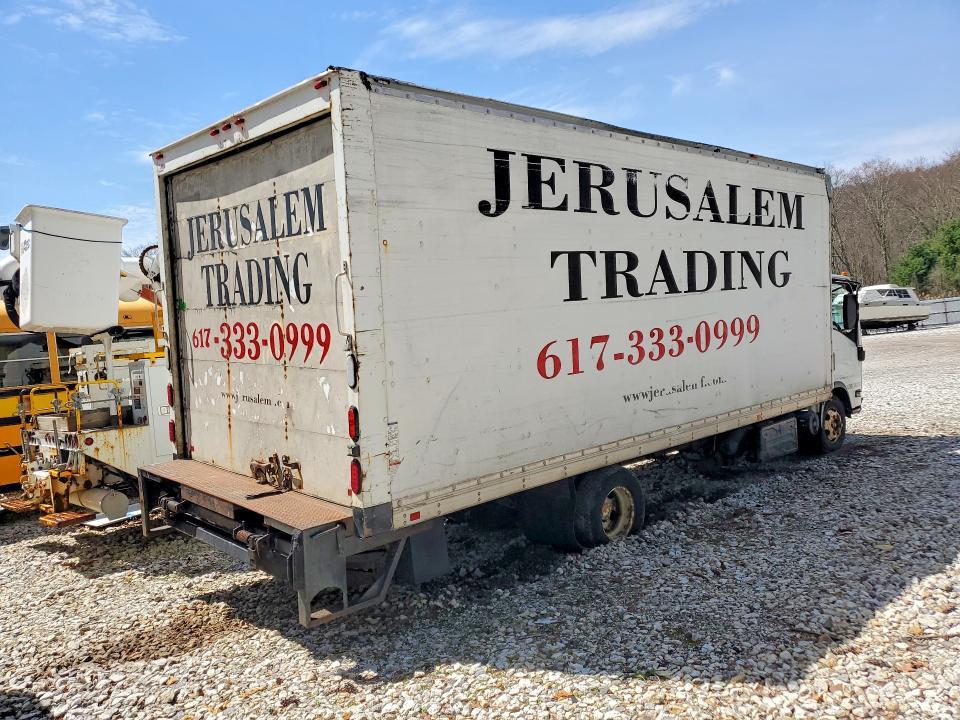 2015 Isuzu NPR Truck BOX Truck