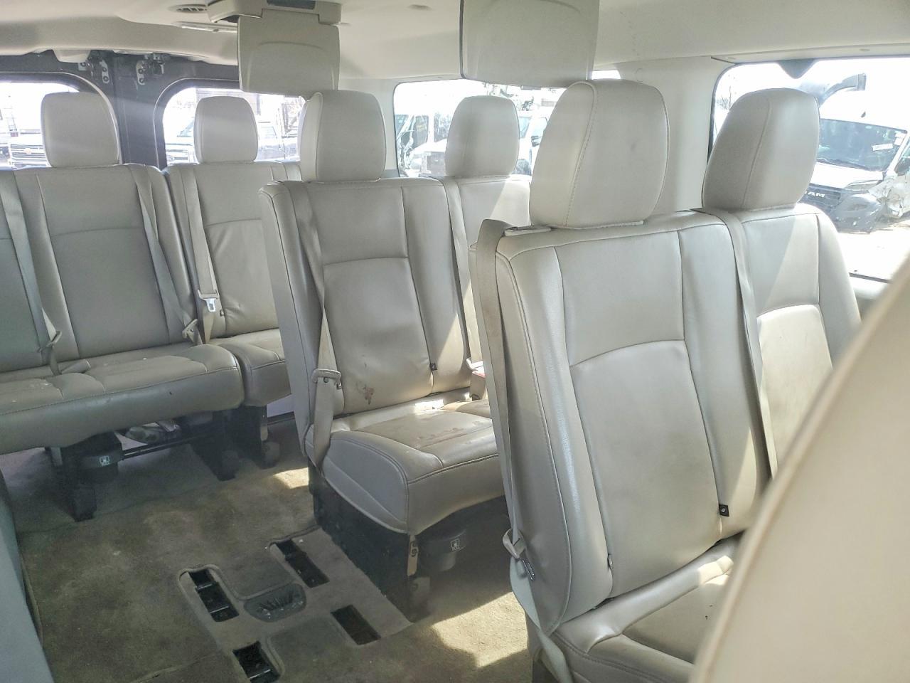 2016 Nissan NV 3500 HD SL