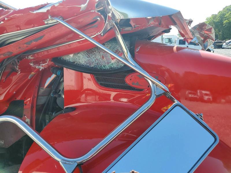 2015 Peterbilt 337