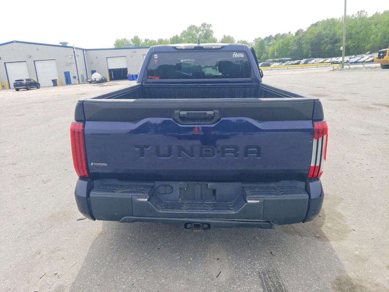 2022 Toyota Tundra SR5