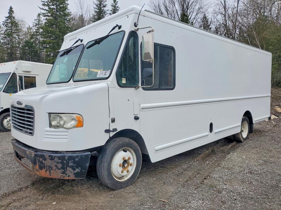 2010 Freightliner Chassis M Line WALK-IN Van