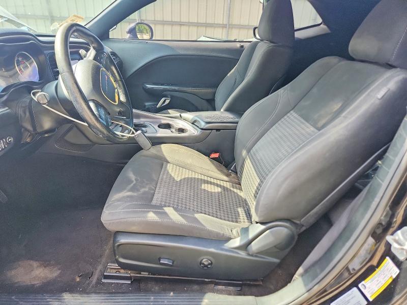 2015 Dodge Challenger sxt