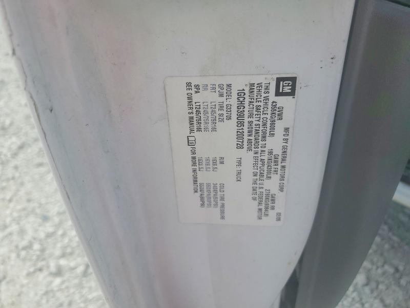 2005 Chev Express G3500