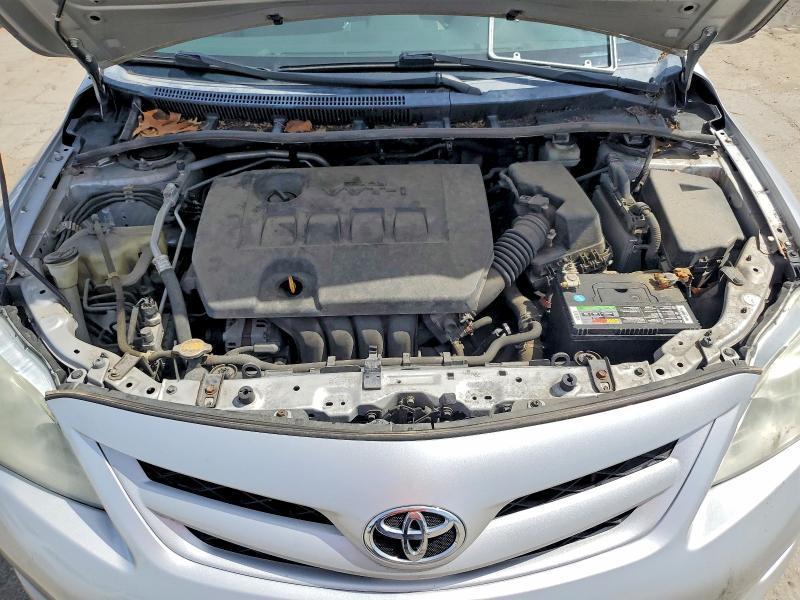 2013 Toyota Corolla l