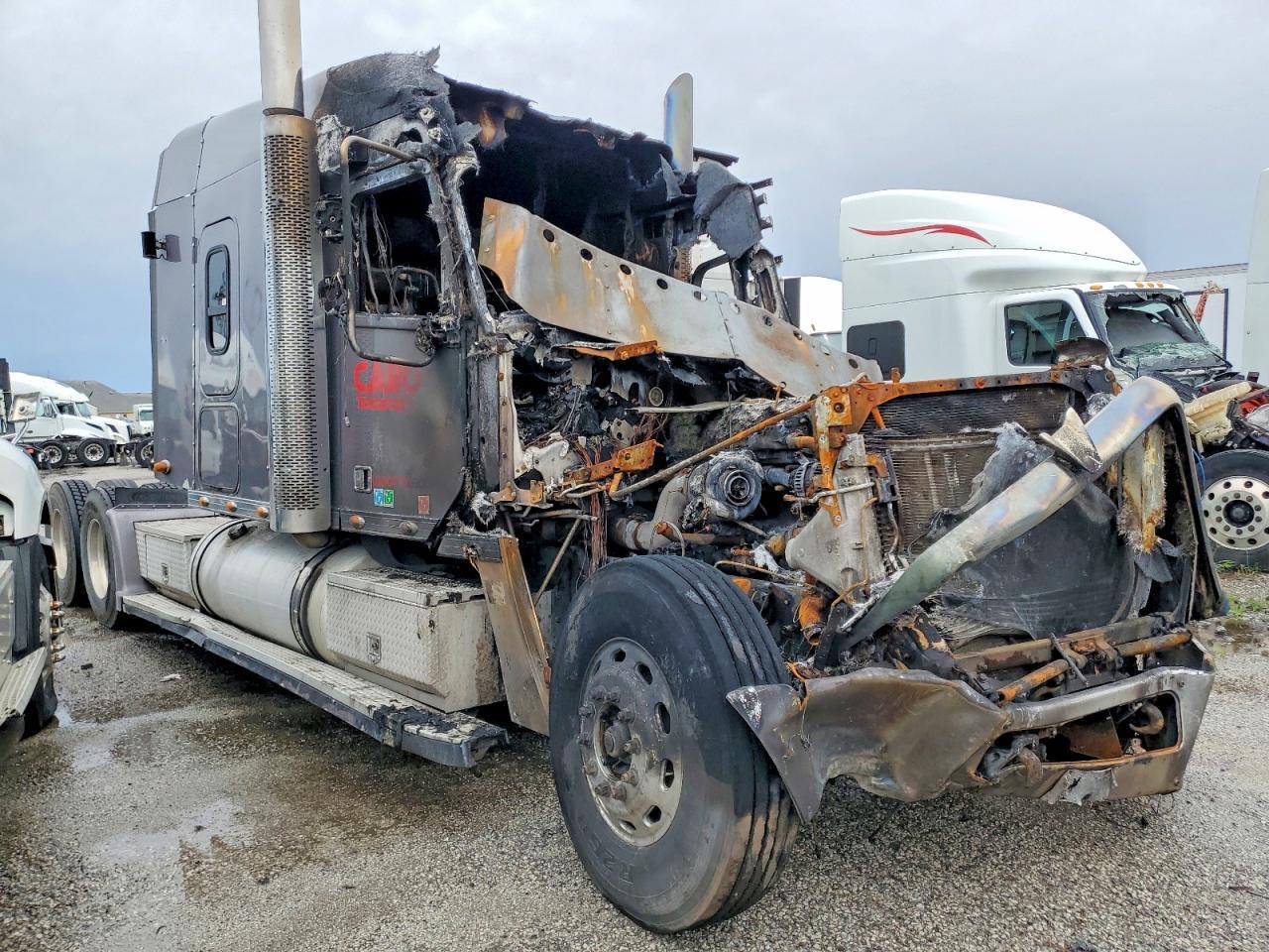 2014 Freightliner Conventional Coronado 132