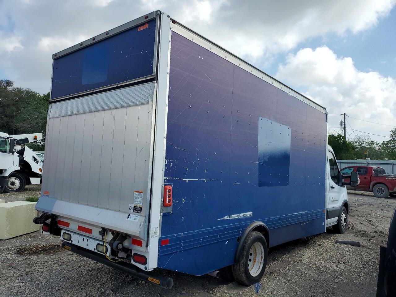 2016 Ford Transit BOX Truck