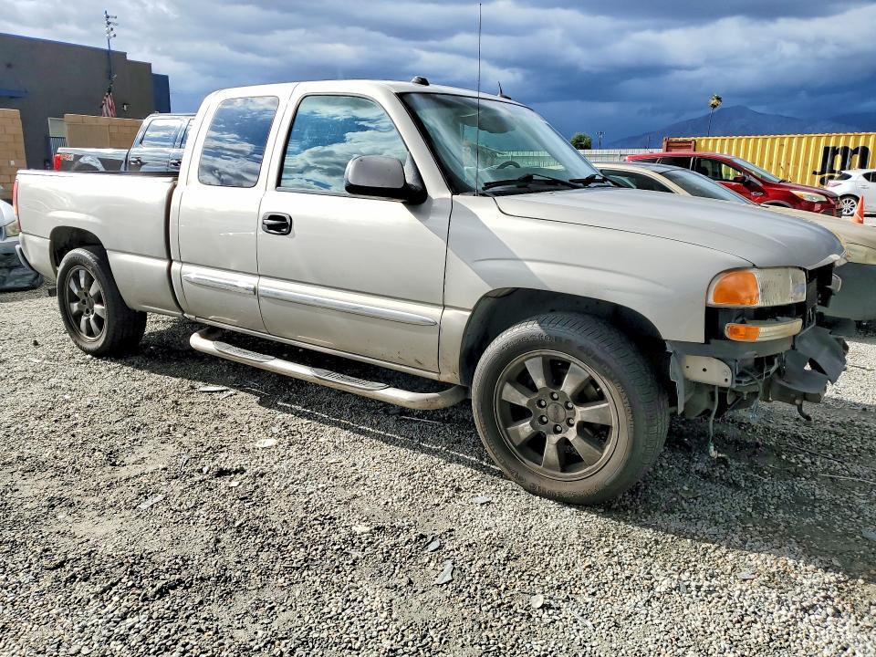 2005 GMC New Sierra C1500