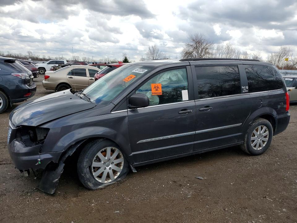 2016 Chrysler Town & Country Touring