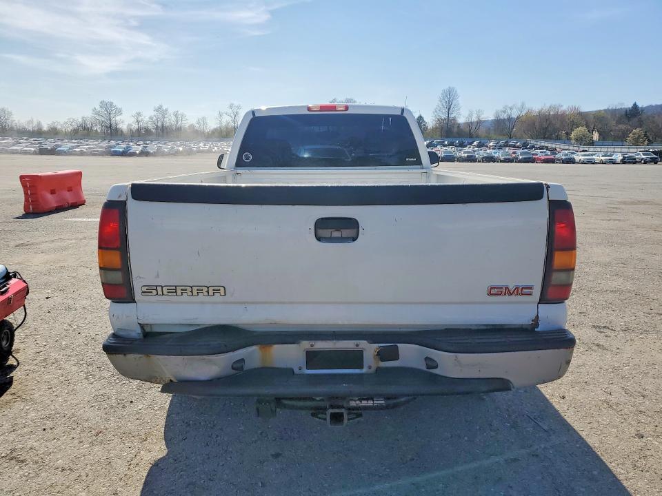 2005 GMC New Sierra C1500