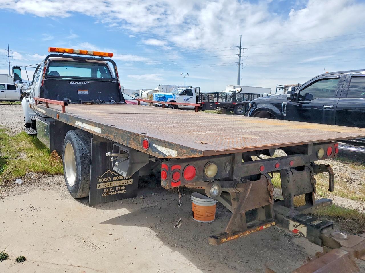 2007 Ford F650 Super Duty Rollback Truck