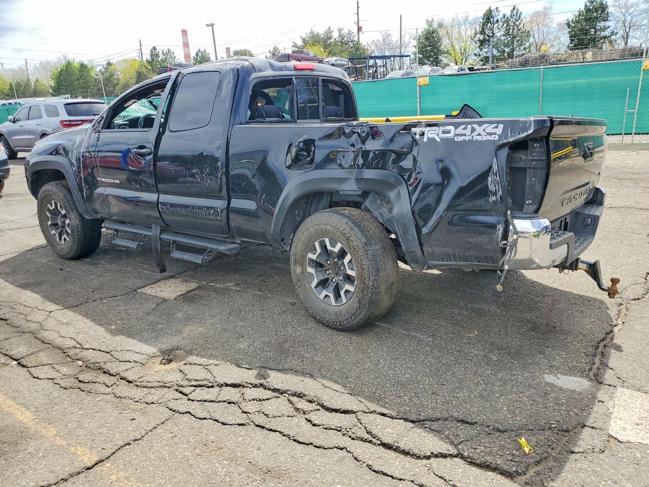 2022 Toyota Tacoma TRD OFF-Road