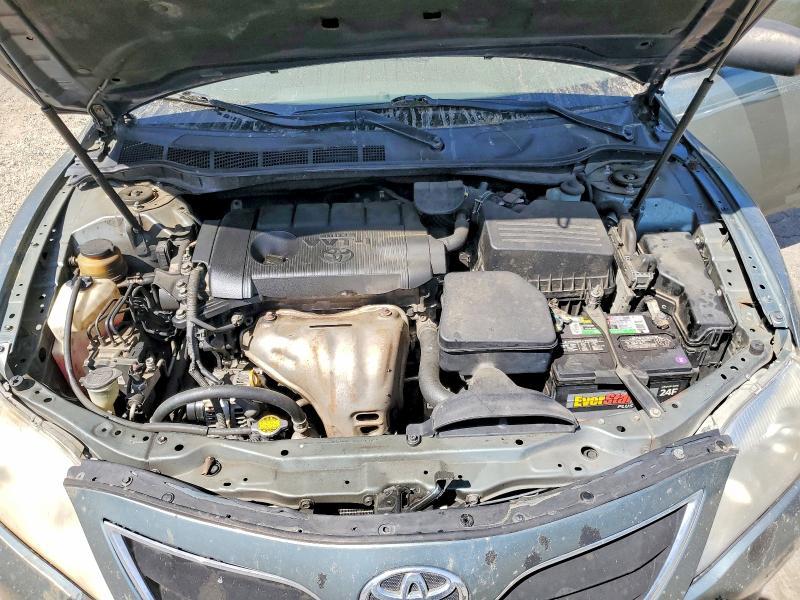 2010 Toyota Camry le