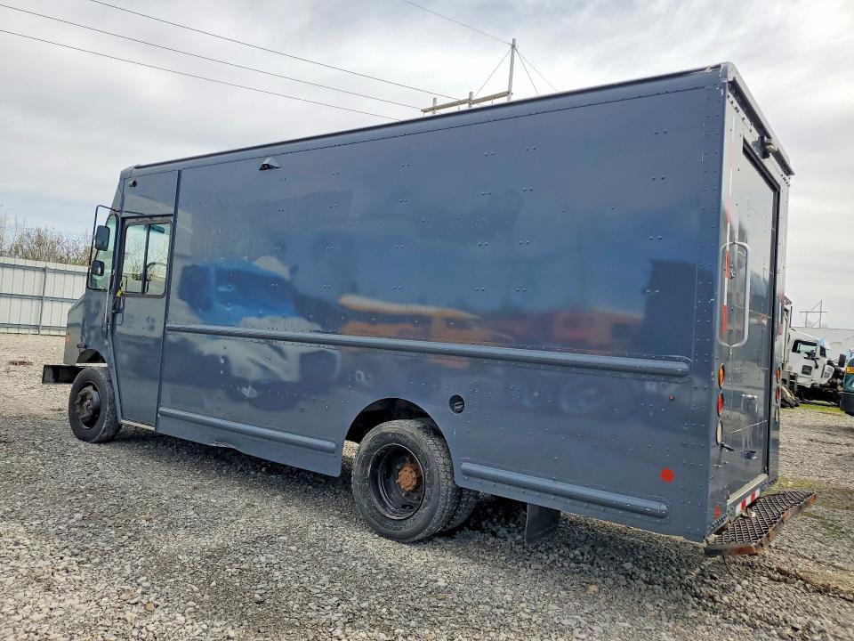 2020 Freightliner MT45G Delivery Truck