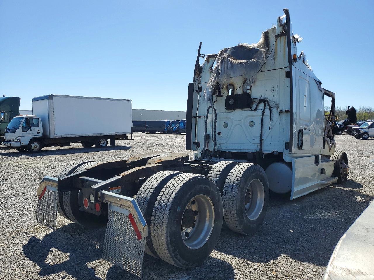 2017 Freigliner 2017 Freightliner Cascadia 125 Semi Truck