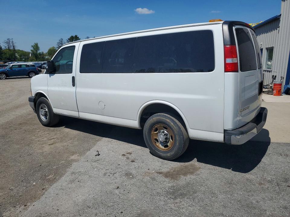 2017 Chevrolet Express G2500 lt