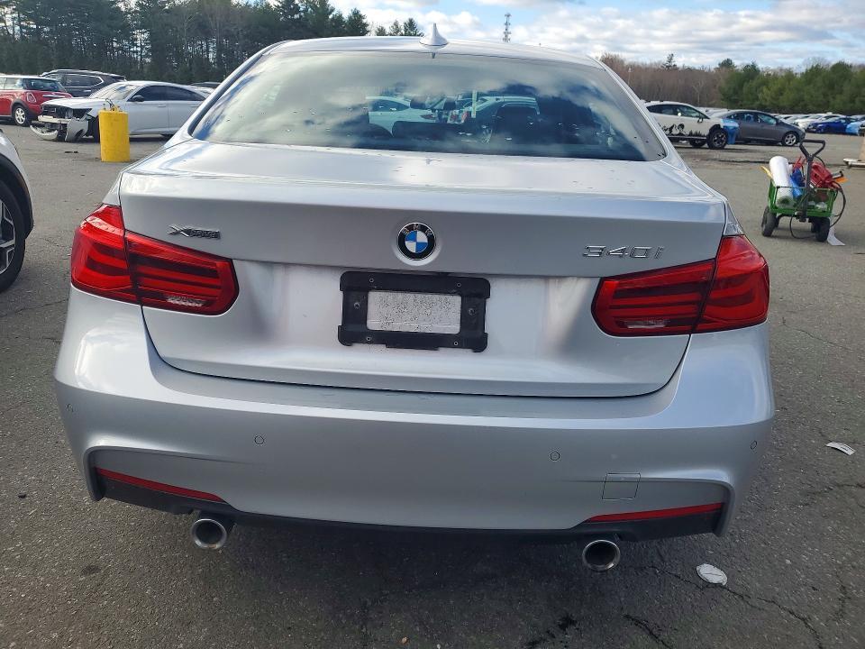 2018 BMW 340 xi