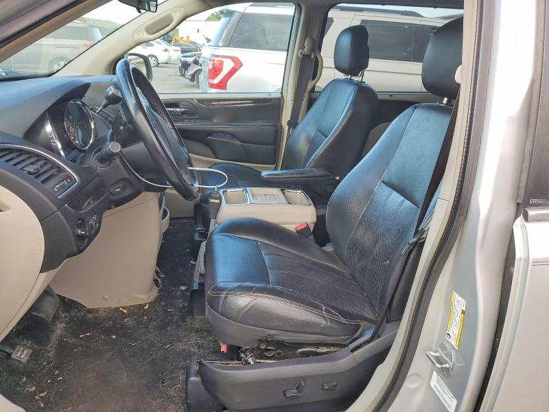 2011 Chrysler Town & Country Touring l