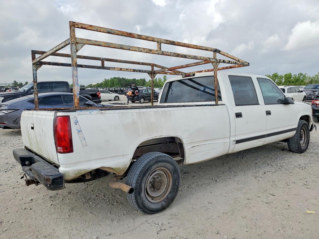 2000 Chevrolet GMT-400 C3500