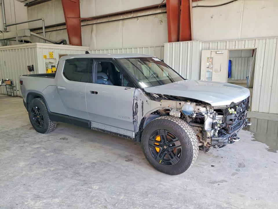2022 Rivian R1T Adventure
