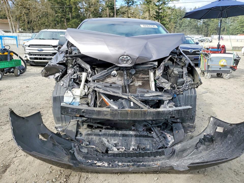 2011 Toyota Sienna Base 7-passenger
