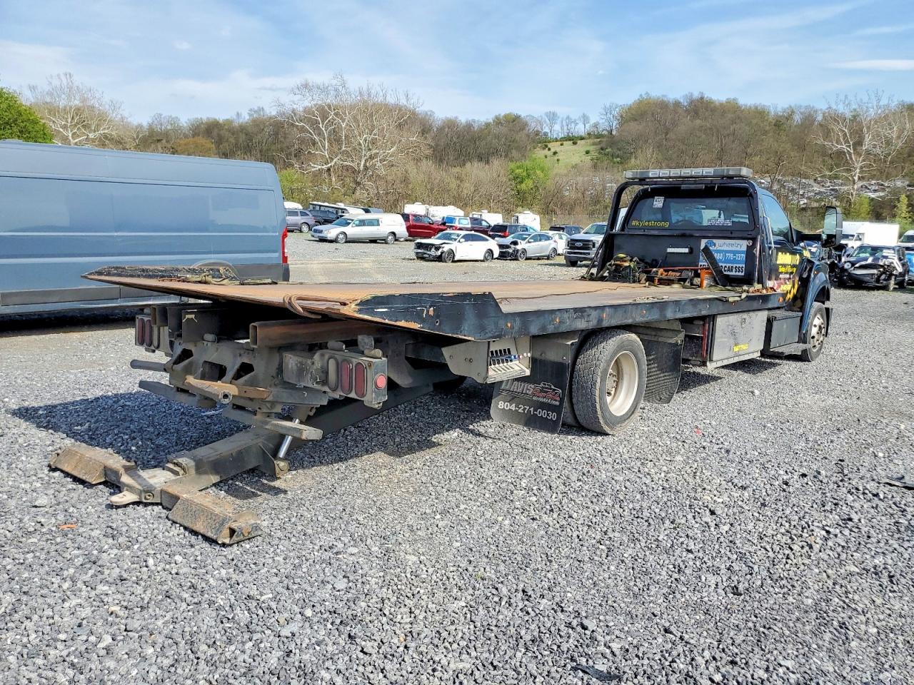 2016 Ford F650 Super Duty Rollback Truck