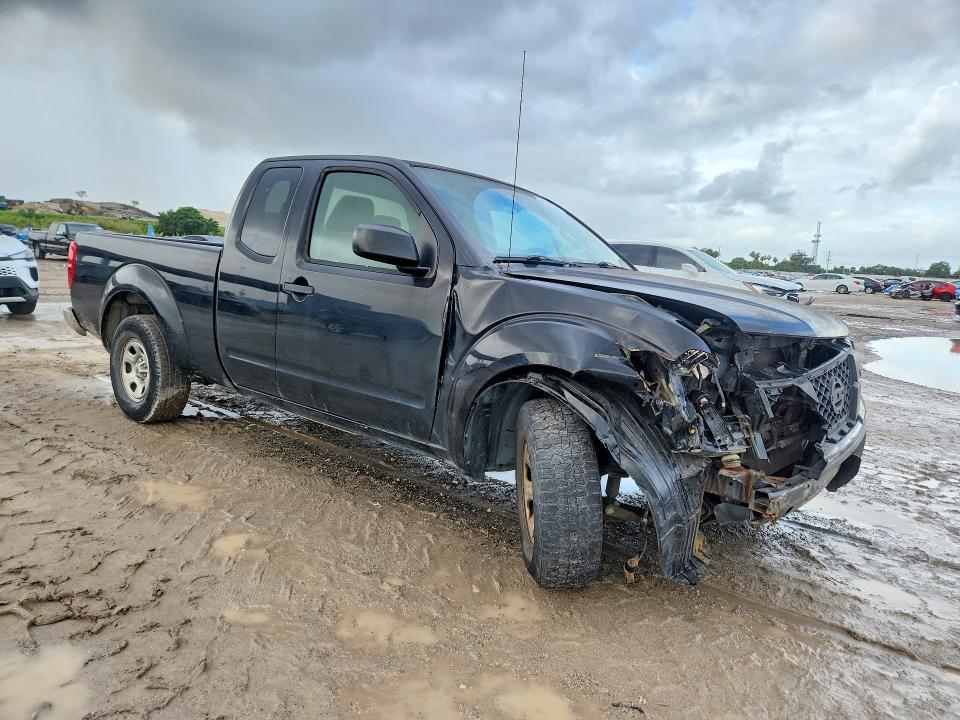 2015 Nissan Frontier s