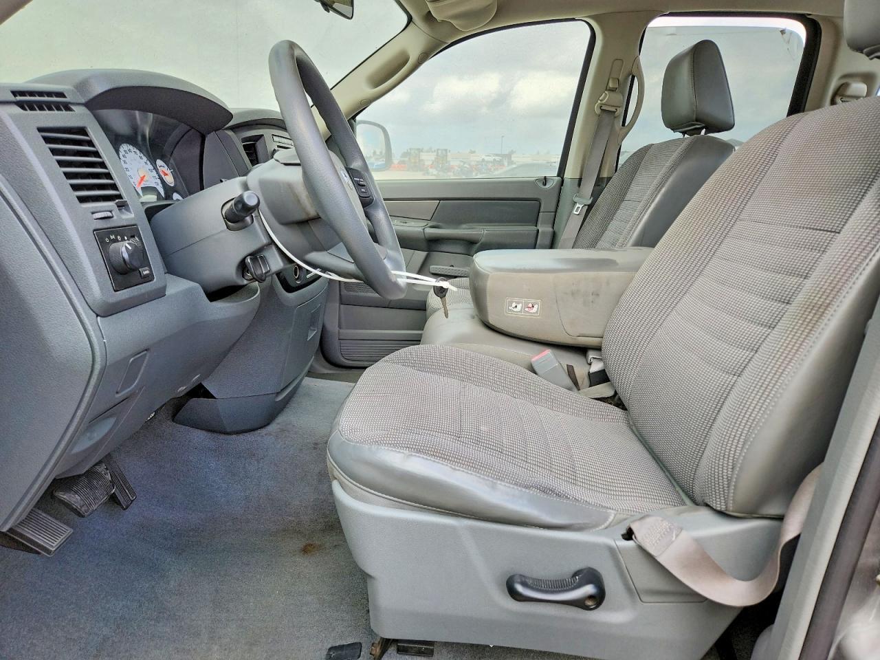 2006 Dodge RAM 1500 ST