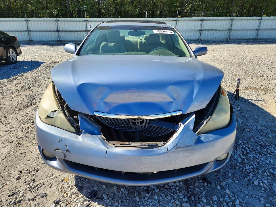 2004 Toyota Camry Solara sle V6