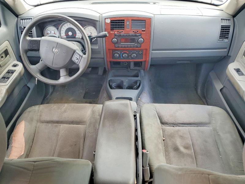 2005 Dodge Dakota Quad SLT