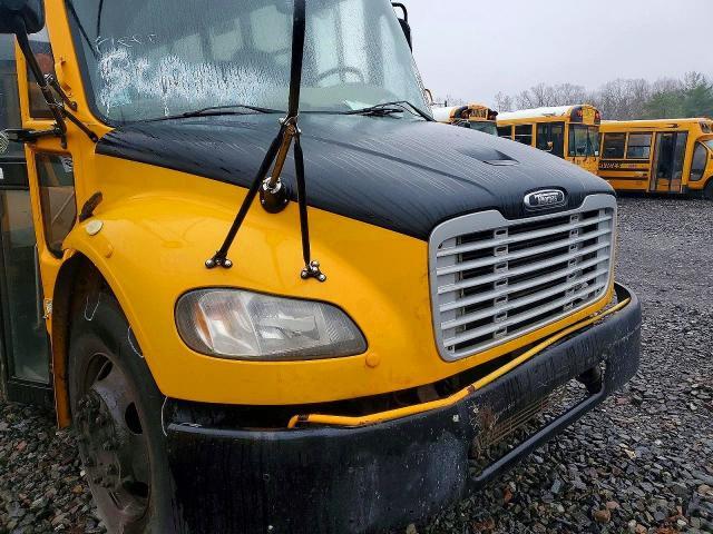2012 Freigliner 2012 Thomas SAF-T-LINER C2-School Bus