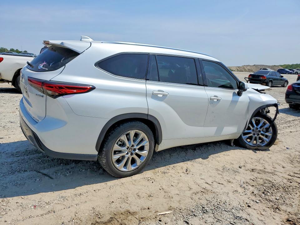 2022 Toyota Highlander Hybrid Limited