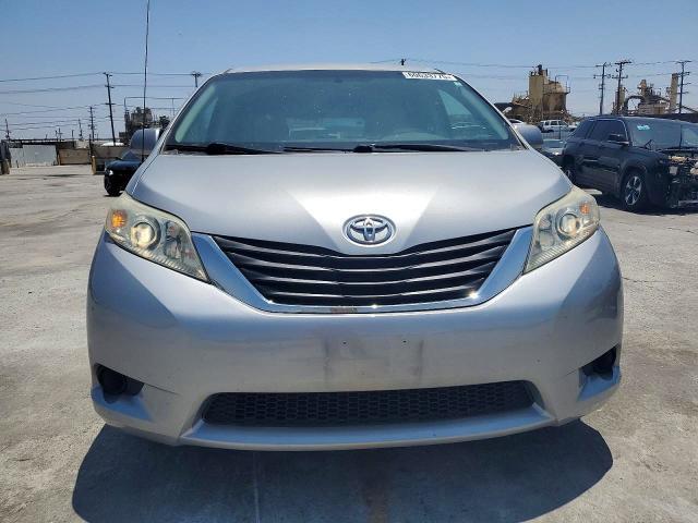 2012 Toyota Sienna le
