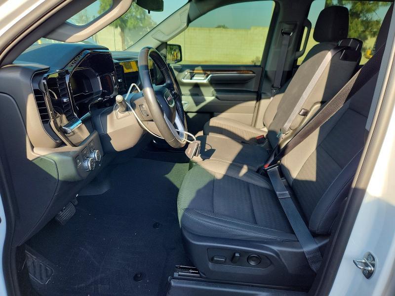 2024 GMC Sierra K1500 Elevation