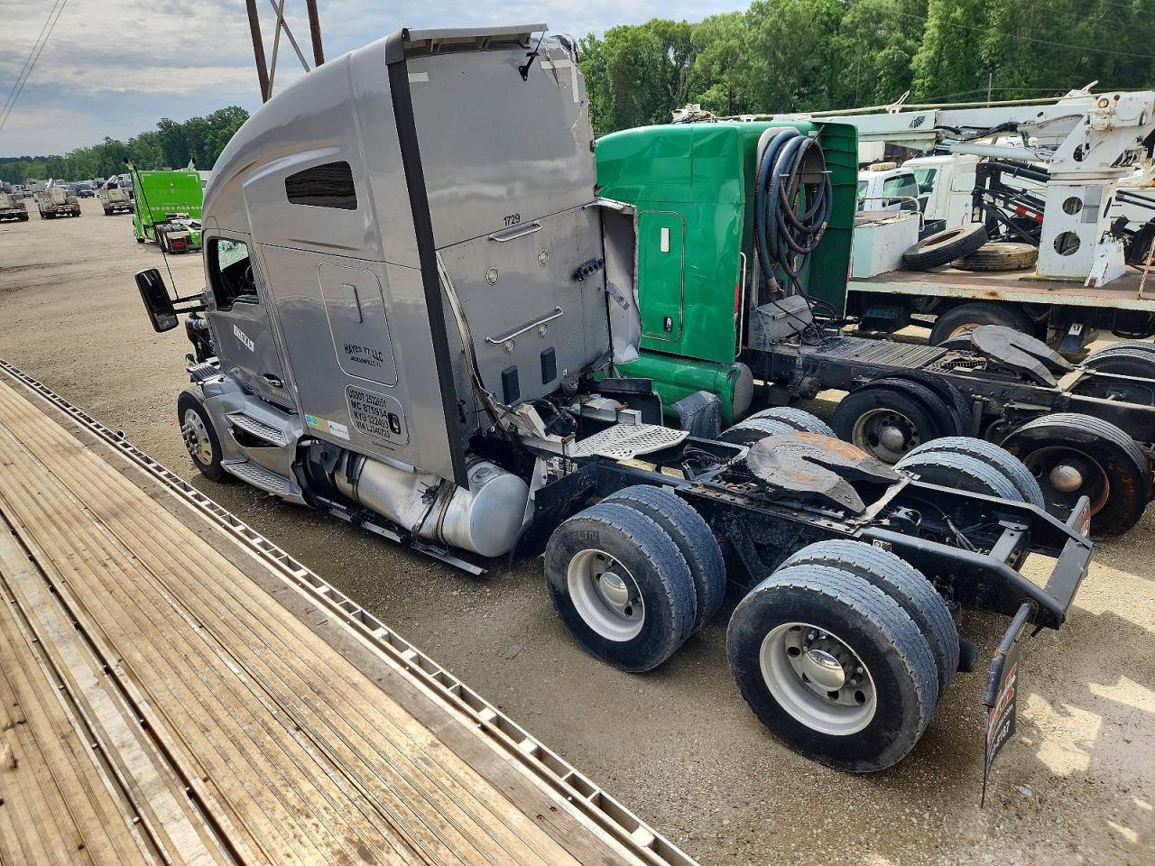2020 Kenworth T680 Semi Truck