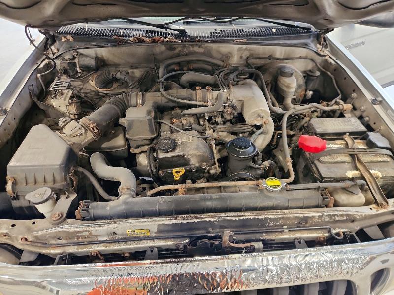 2004 Toyota Tacoma Base