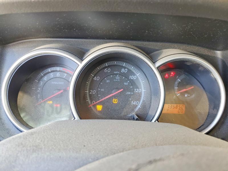 2011 Nissan Versa 1.8 s