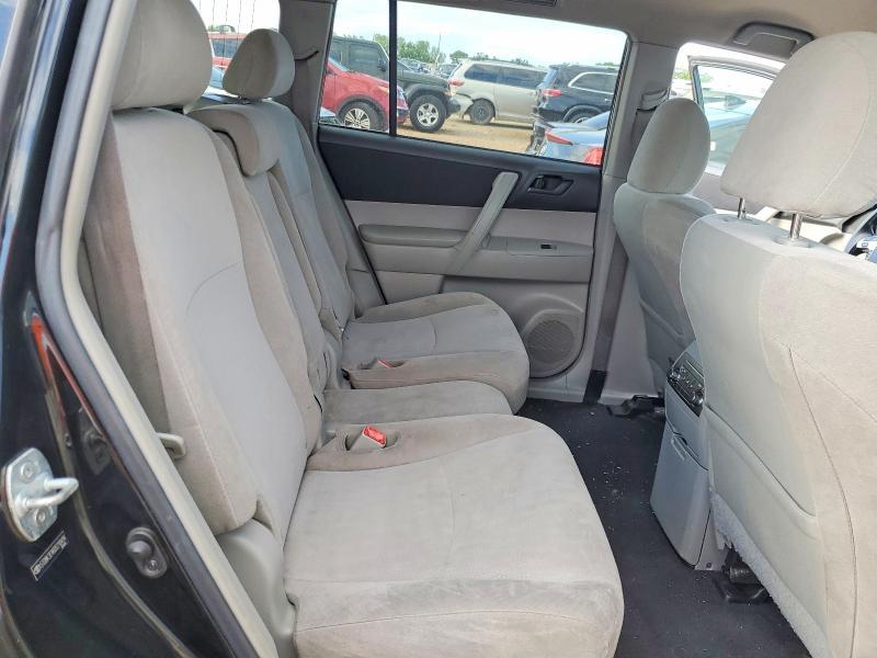 2013 Toyota Highlander Base