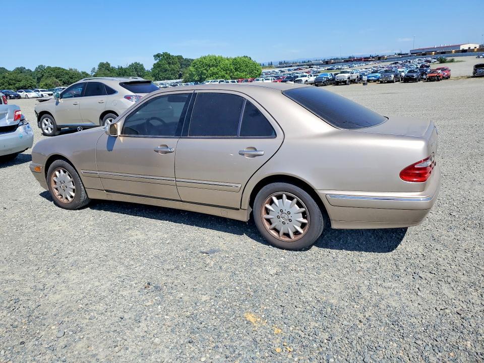 2000 Mercedes-Benz E 320