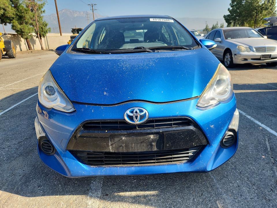 2015 Toyota Prius c Three