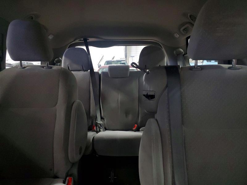 2017 Toyota Sienna le 8-passenger