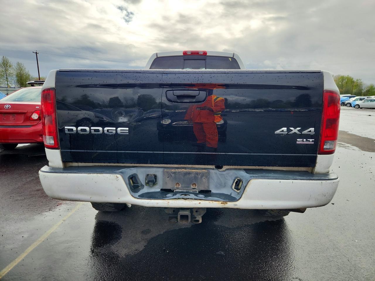 2004 Dodge RAM 3500 ST