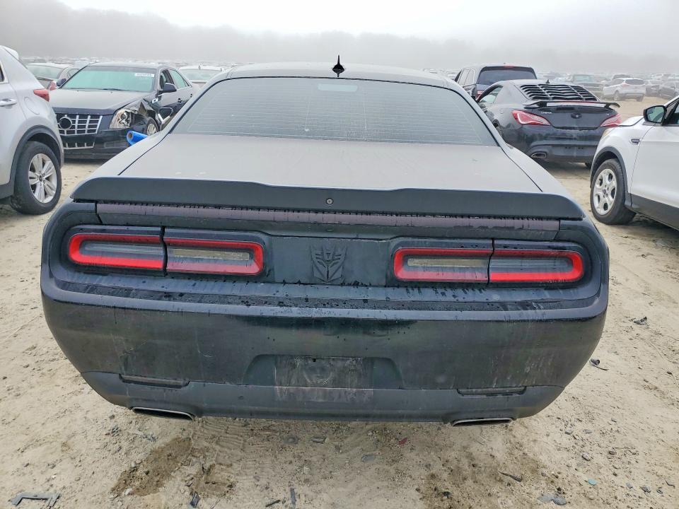 2016 Dodge Challenger sxt