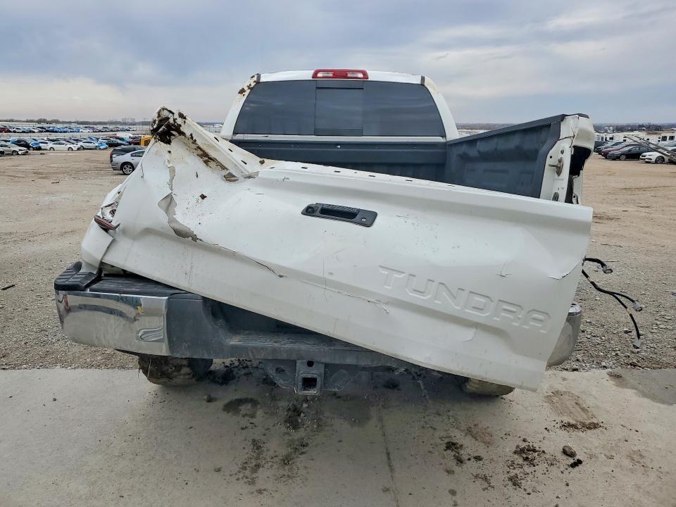 2017 Toyota Tundra SR5