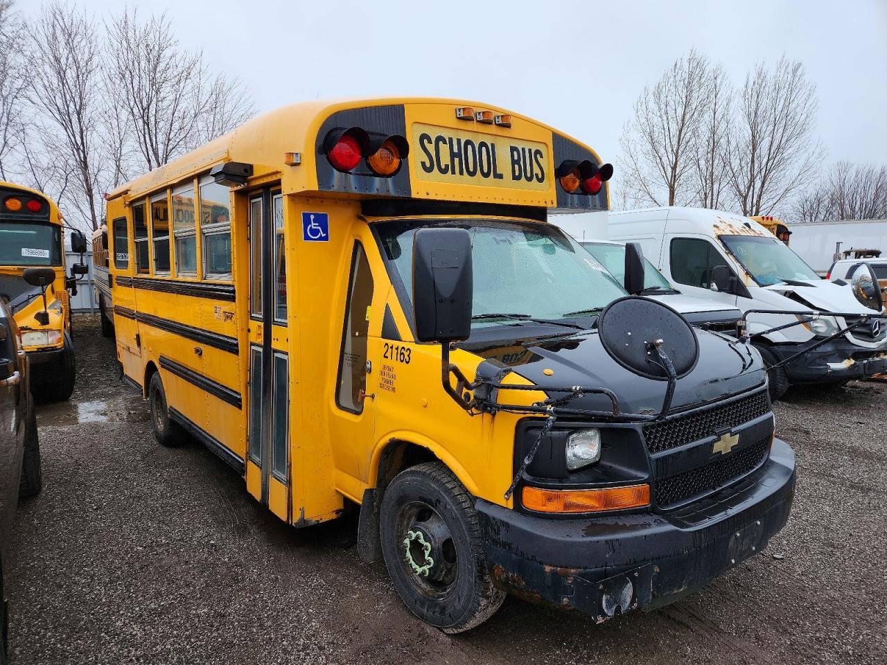 2011 Chevrolet 2011 Thomas Minotour G4500-School Bus