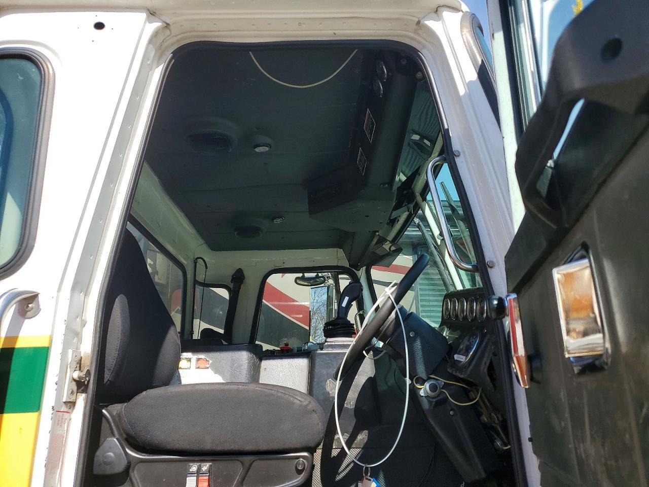 2010 Autocar Llc Xpeditor Refuse Truck