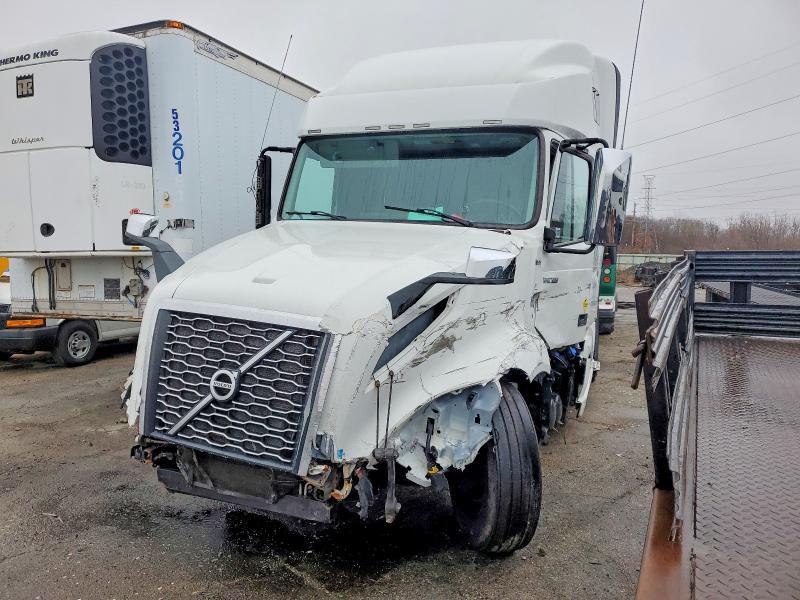 2023 Volvo VNL Semi Truck