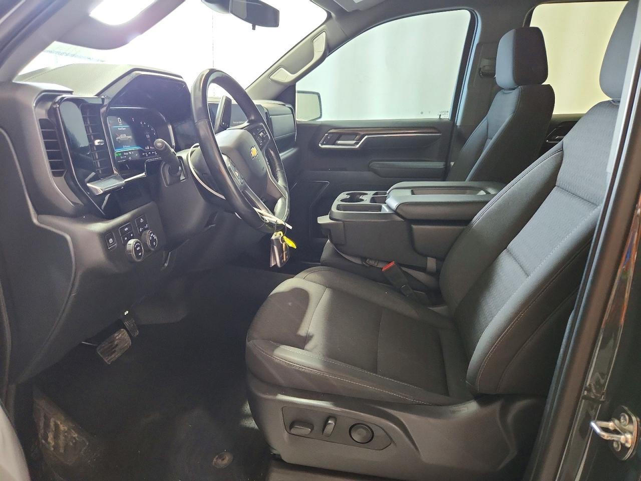 2025 Chevrolet Silverado K1500 LT